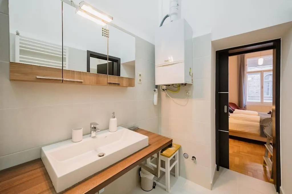 Your Dream Home At Vaci Street Budapest 0*,  Ungarn